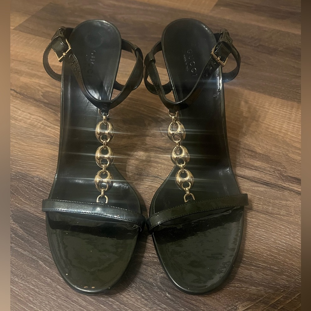 Gucci Black Sandals with Gold Chain Detail